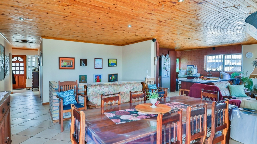 4 Bedroom Property for Sale in De Kelders Western Cape